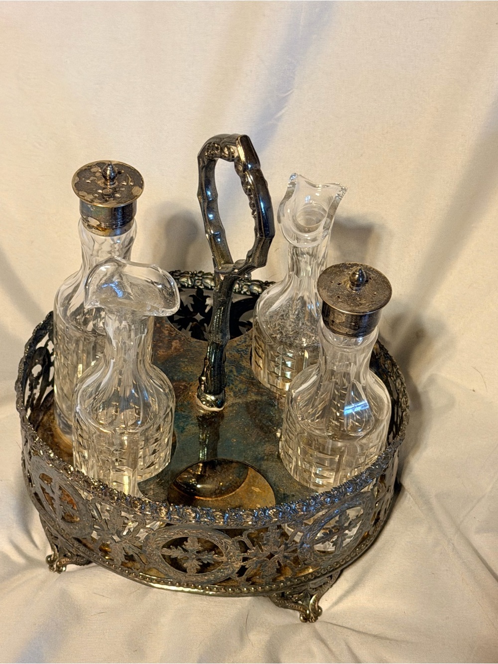 Vintage Ornate Cruet Set 4 Glass Bottles Metal Caddy Victorian Table Decor - Picture 2 of 10